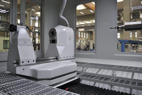 Manta CNC bäddfräs insida
